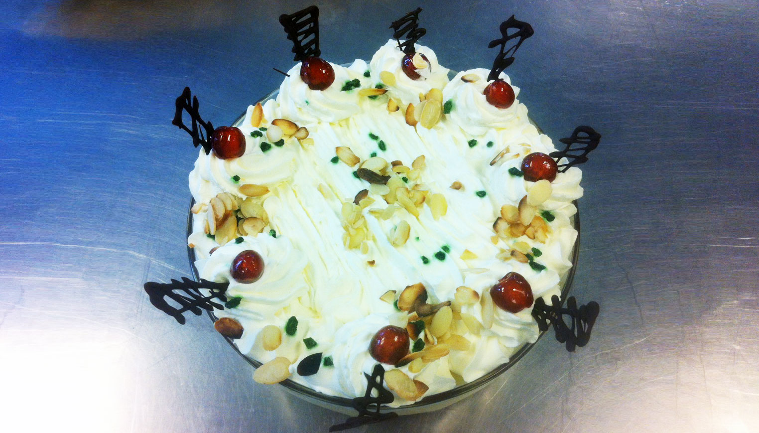 Old English Sherry Trifle